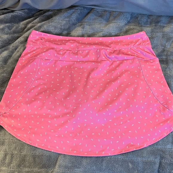 Nike Dri-Fit Golf Skort, spandex shorts; Golf Skirt; pockets - Picture 5 of 5